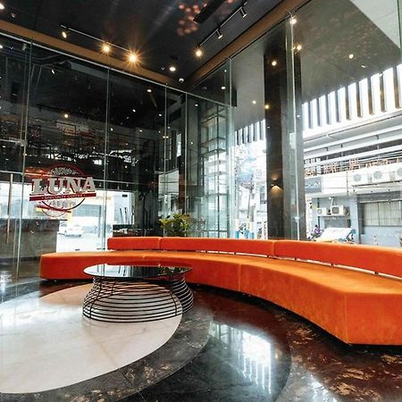 Maxx Hotel Makati Makati City Exterior photo