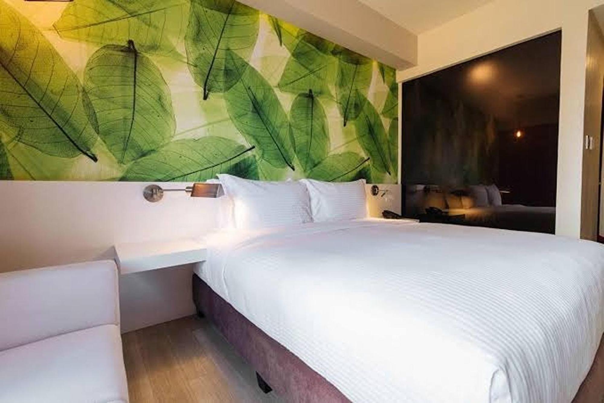 Maxx Hotel Makati Makati City Exterior photo