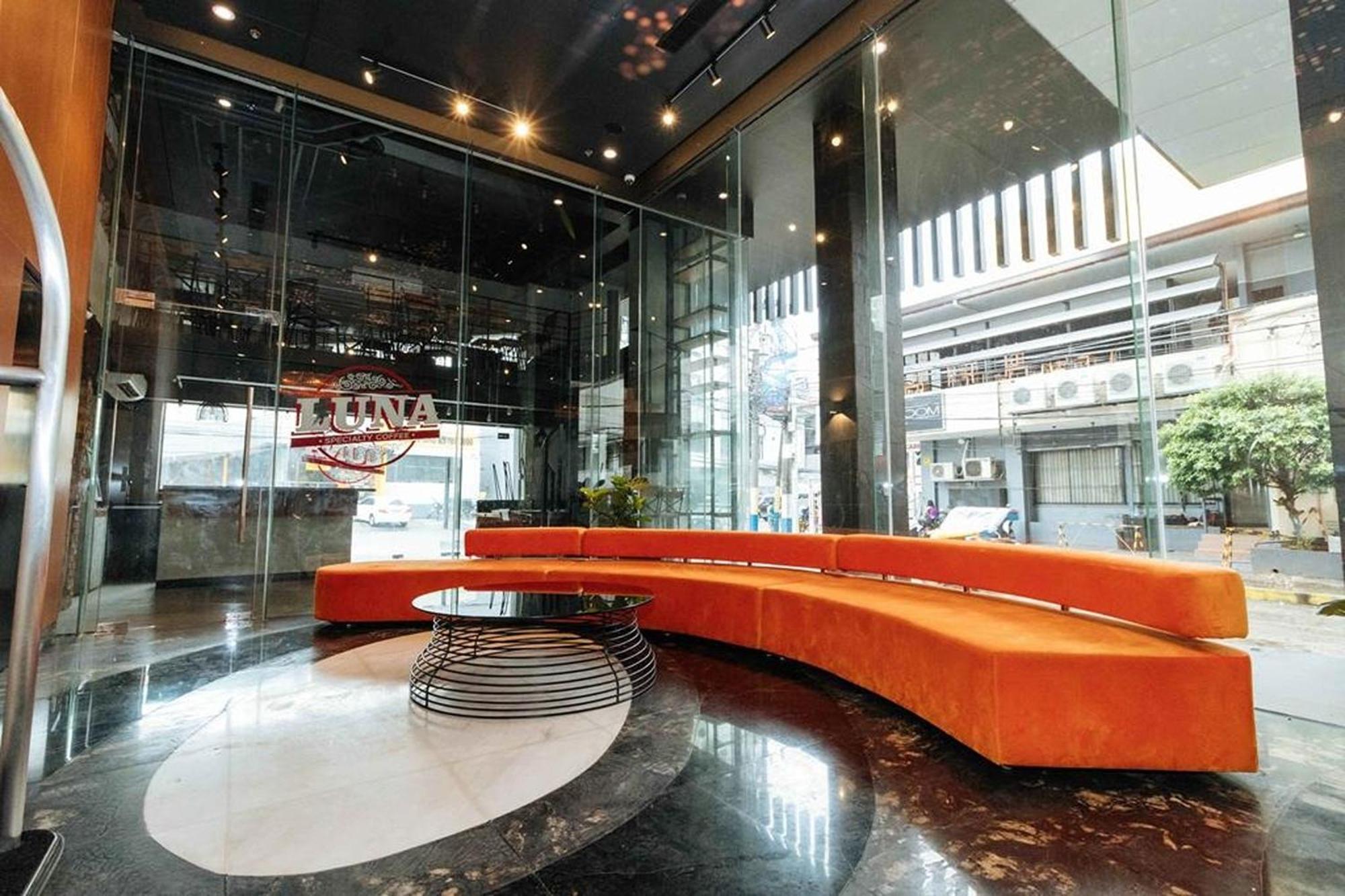 Maxx Hotel Makati Makati City Exterior photo