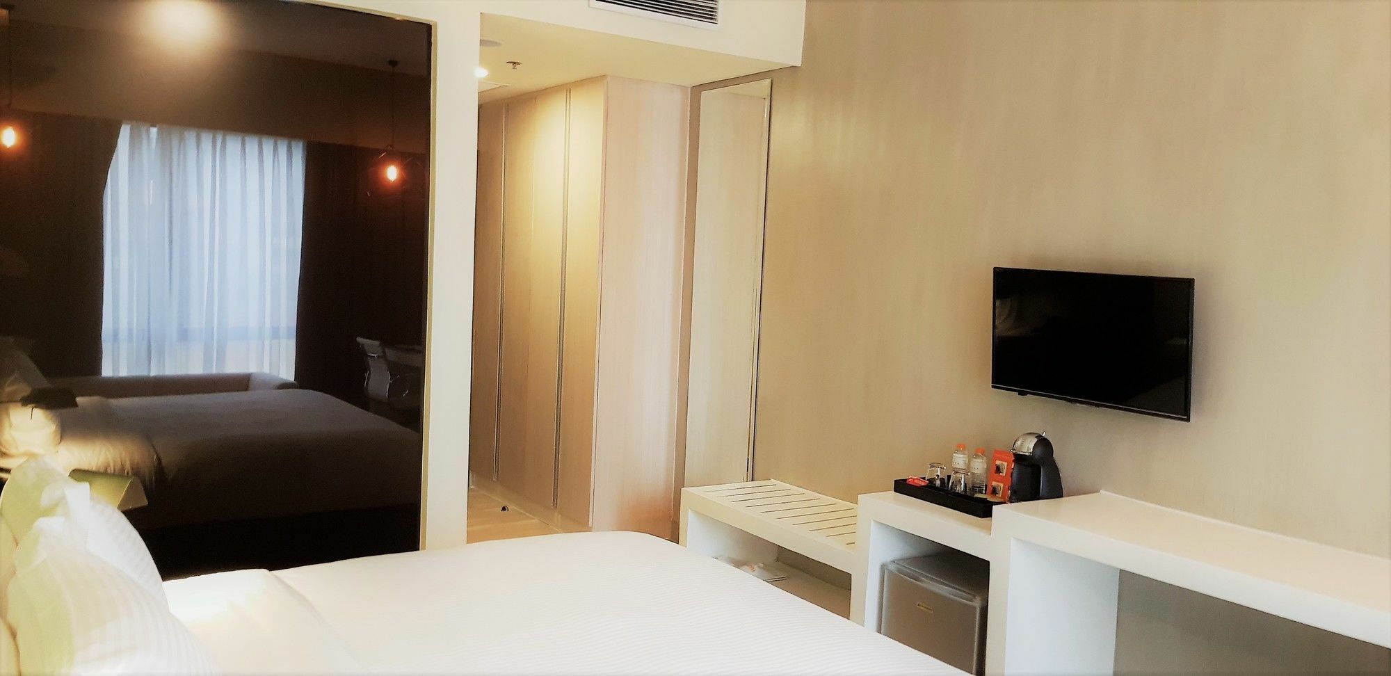 Maxx Hotel Makati Makati City Exterior photo